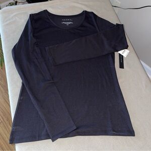NWT Tahari Women’s Scoop-Neck Shirt Black, L